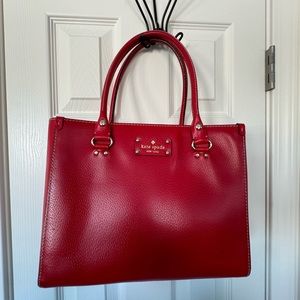 Kate spade Red purse! Great condition!